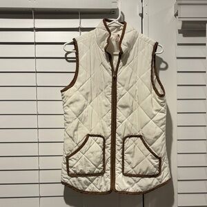 Red Camel White Vest with Brown Accents